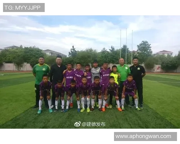 杭州足球队阵地战体系解析与战术创新探讨